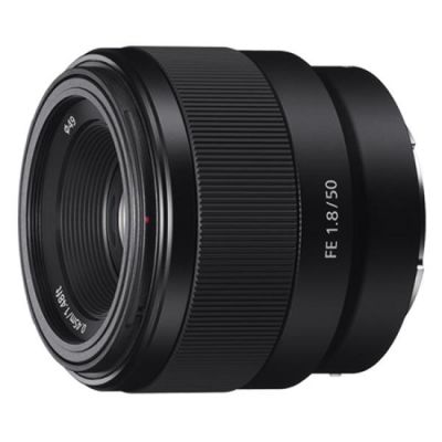 Sony SEL50F18F Full Frame Portre Lens